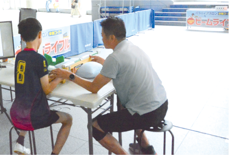 パラバイアスロン体験の様子